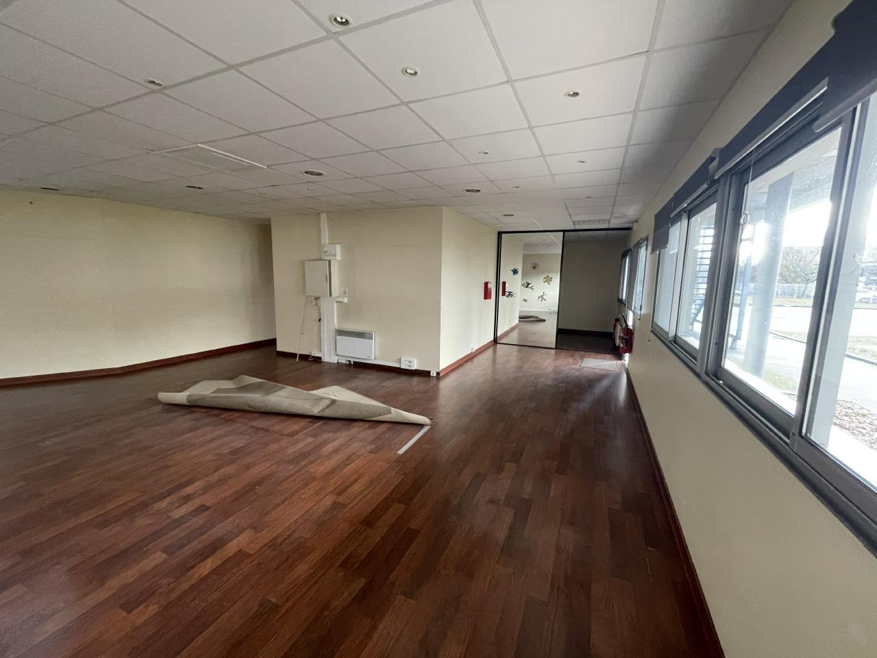 Bureau Tours 125m² Location bureau Tours Indre-et-Loire OLBUR2318227 2